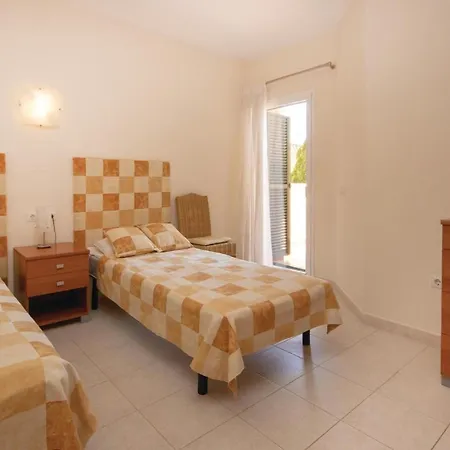 2 Bedroom Beautiful In Benalmadena