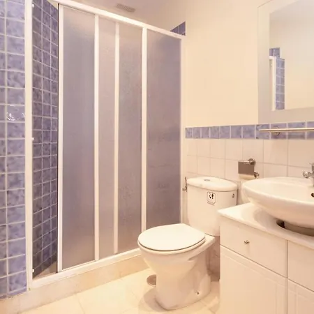 2 Bedroom Beautiful In Apartment